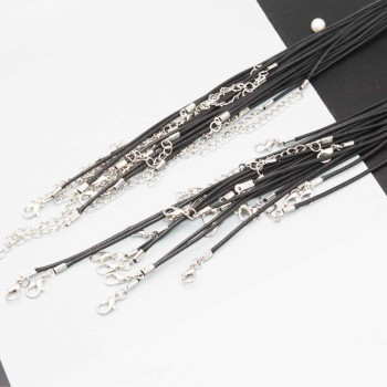 Base collana  in cuoio nero 50 cm regolabile conf.1 pz