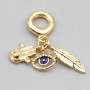 Charms a grappolo oro mano fatima, occhio, piuma 26 mm conf. 1 pz