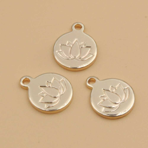 Charms giglio gold plated 10 mm 1 pz