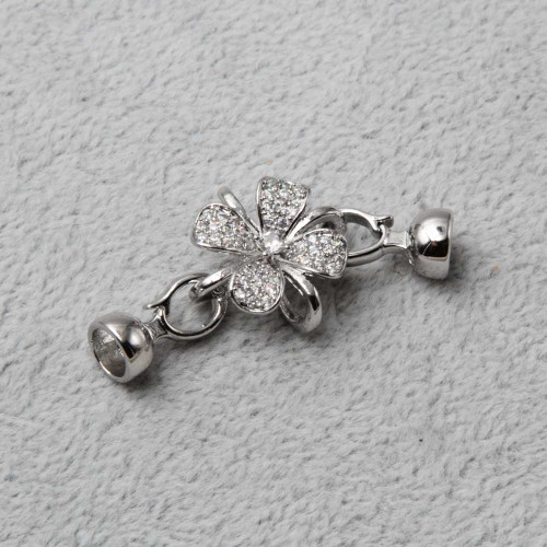 Chiusura in ottone placcata oro bianco con strass fiore 40 mm 1 pz