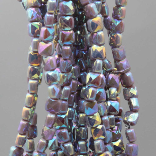 Cristalli quadrati grado A++ 4 mm viola A/B filo 40 cm