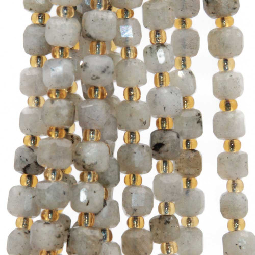 Pietre dure cubi sfac. 5 mm quarzo rutilato grado A+++ filo 40 cm