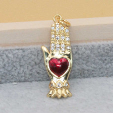 Mano di fatima con Cuore sacro placcato oro 18 kt 26x11 mm smaltato rosso 1 pz Mano di fatima con Cuore sacro placcato oro 18 kt 26x11 mm smaltato rosso 1 pz
