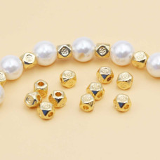Distanziatori cubetti decorati gold plated 3.5 mm 50 pz Distanziatori cubetti decorati gold plated 3.5 mm 50 pz