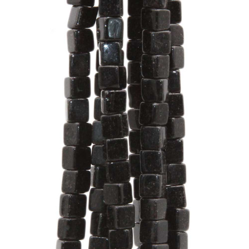 Onice nero cubetti 4 mm filo 40 cm