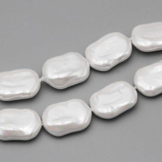 Perle di maiorca irregolari bianche 20x14 mm conf. 2 pz Perle di maiorca irregolari bianche 20x14 mm conf. 2 pz