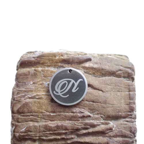 Charms lettera N tonda 18 mm 5 pezzi